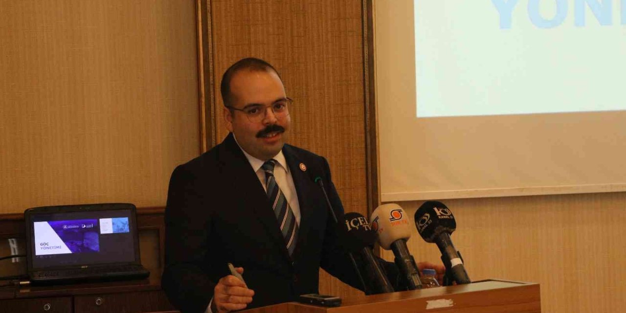 Olaya Karışan Göçmenler Sınır Dışı Ediliyor