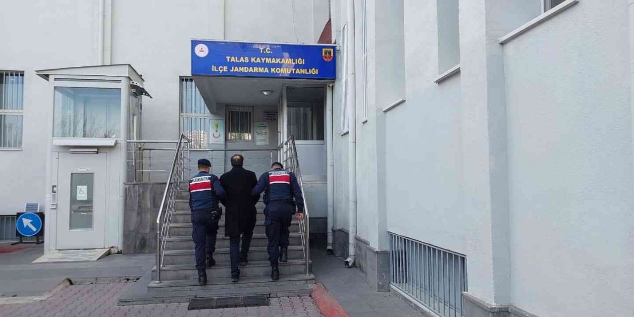 Kesinleşmiş Cezası Bulunan Fetö Üyesi, Jandarmadan Kaçamadı