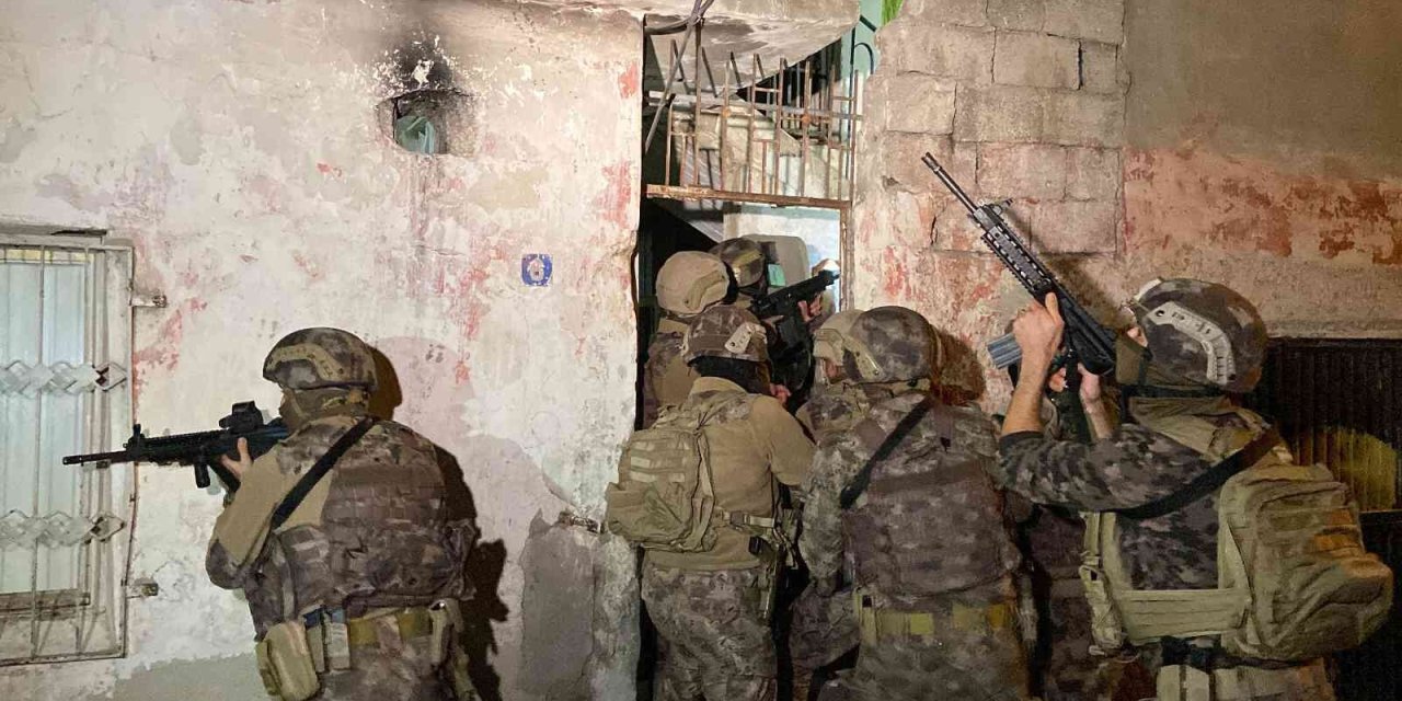 Mersin’de Ypg’ye Gece Operasyonu