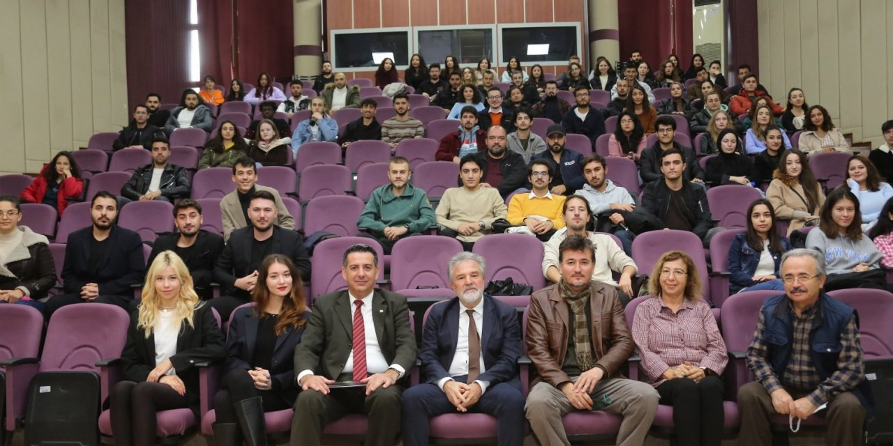 "lozan Antlaşması’na Aykırı Olarak Silahlandırılan Yunan Adaları, Yunan Tarafının Saldırgan Tutumunu Göstermektedir"