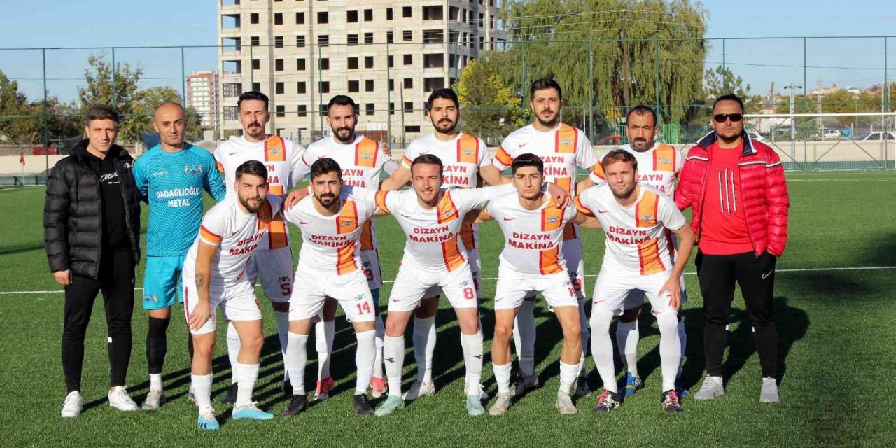 Erciyes Esen Makine Fk İlk Yarıyı Lider Tamamladı