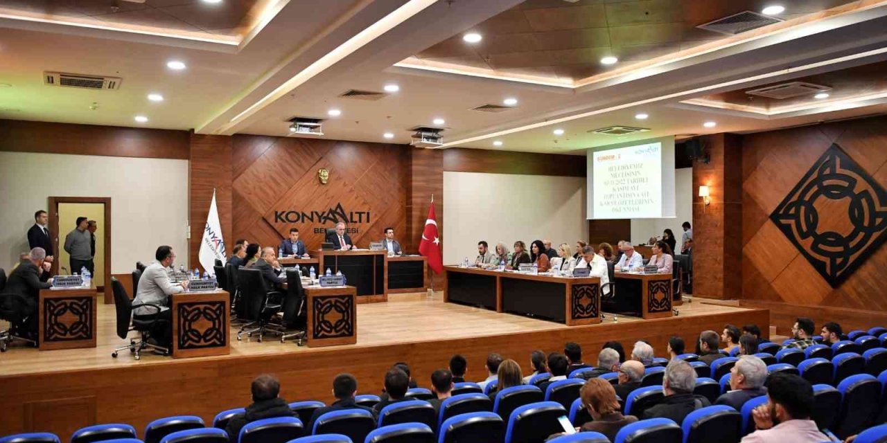 Konyaaltı’nda Yılın Son Meclis Toplantısı Yapıldı