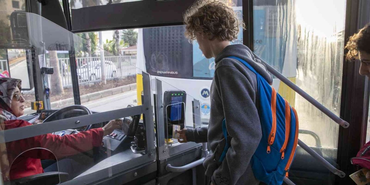 Mersin’de Öğrencilere Ulaşım İndirimi