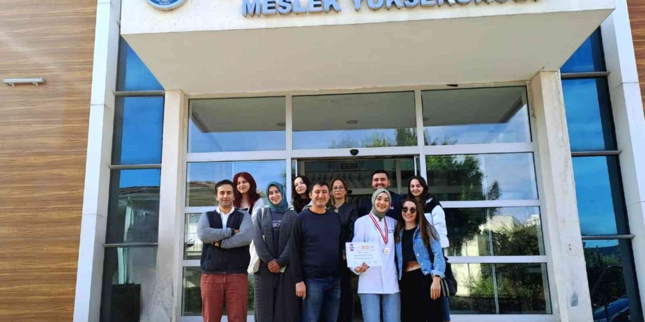 Göynük Myo Öğrencisinden Uluslararası Yarışmada İkincilik