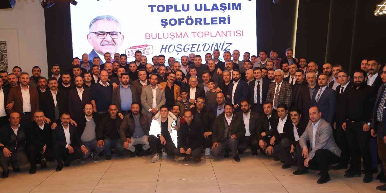 Başkan Büyükkılıç, Toplu Ulaşım Şoförleri İle Buluştu