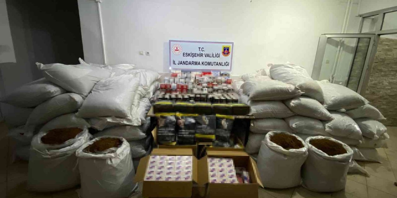 Bandrolsüz Tütün Ve Makaron Sattığı Tespit Edilen Şüpheliye 23 Bin 697 Tl Para Cezası