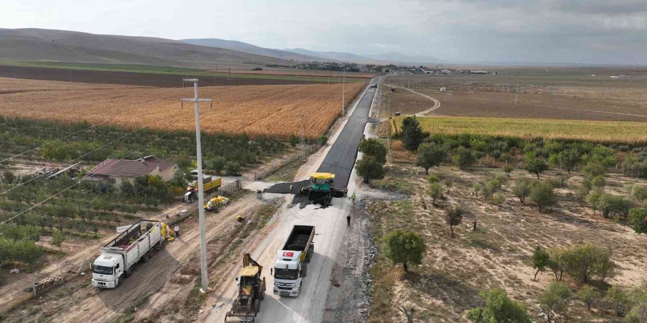 Selçuklu’da Dış Mahallelerin Yol Konforu Yükseldi