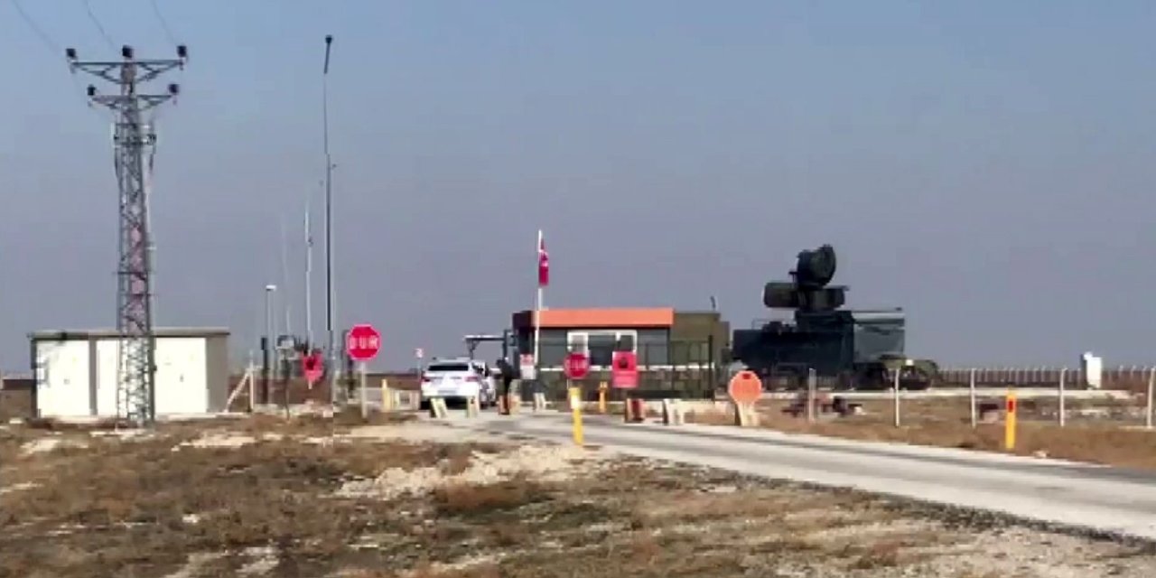 Konya’da Askeri Uçak Düştüğü İhbarı Üzerine Konya Adana Karayolu Civarına Ekipler Sevk Edildi.