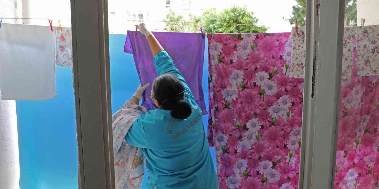 Büyükşehir’in Evde Sağlık Hizmeti İle Yüzler Gülüyor