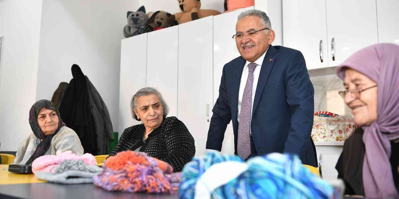 Başkan Büyükkılıç ’ulu Çınarları’ Ziyaret Etti