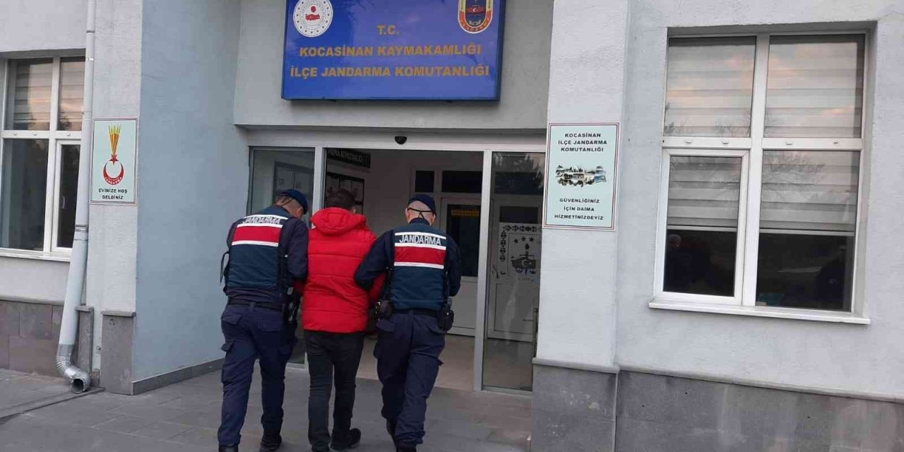 Hükümlü İhraç Astsubay Jandarmadan Kaçamadı