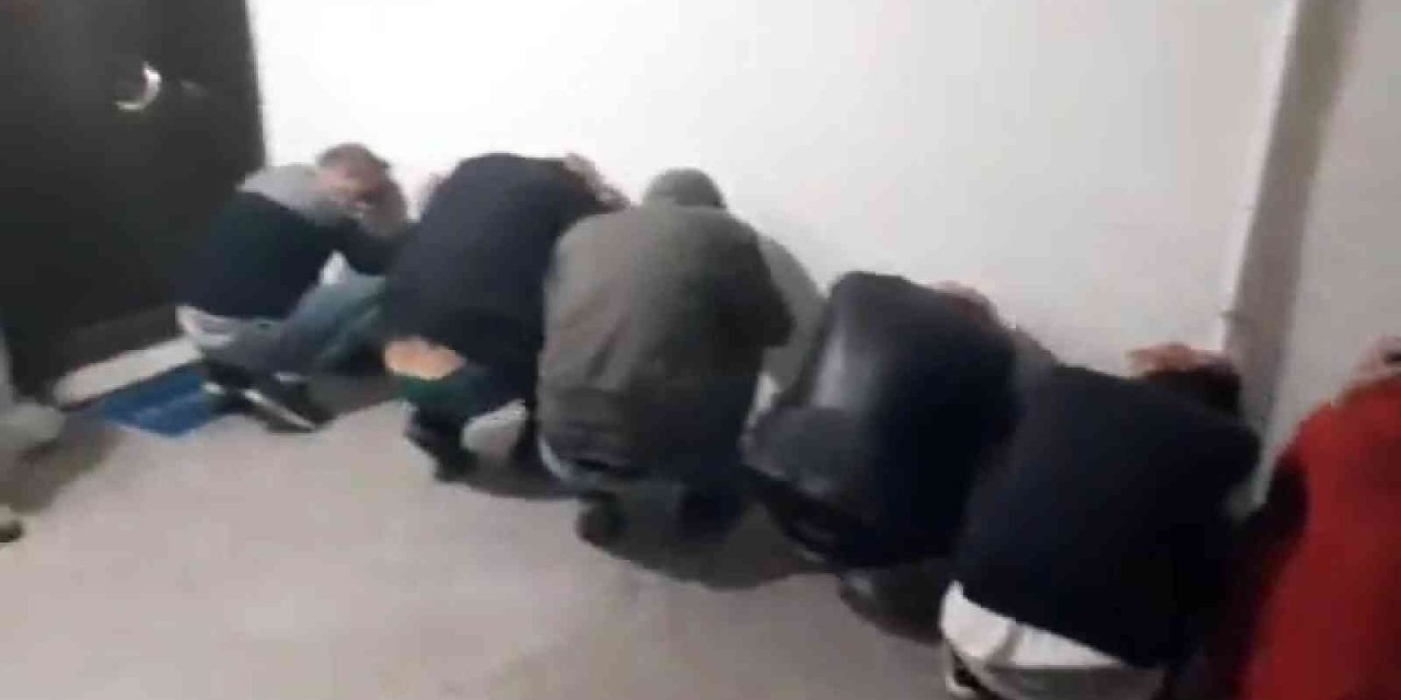 Kayseri’de Hem Uyuşturucu Satan Hem De Kullanan 11 Kişi Gözaltına Alındı