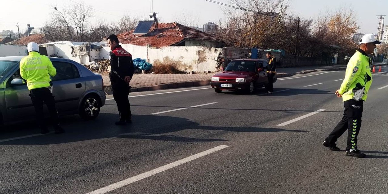 Oto Hırsızlığını Önlemek İçin Denetimler Aralıksız Sürüyor