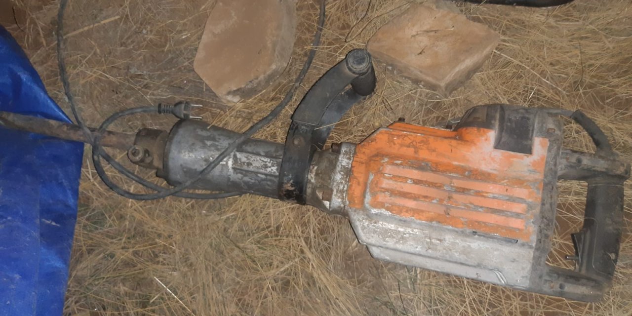 Kayseri’de Kaçak Kazı Yapan 4 Kişi Yakalandı