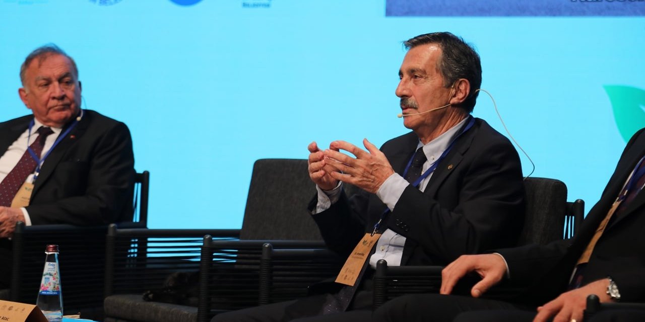 Başkan Ataç, Belediyeler Buluşması’nda Örnek Çalışmaları Anlattı