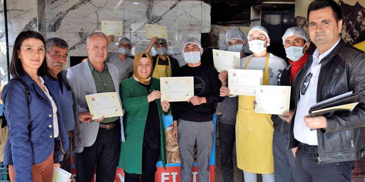 Elmalı’da Fırınlara Ekmek Hijyeni Belgesi Verildi