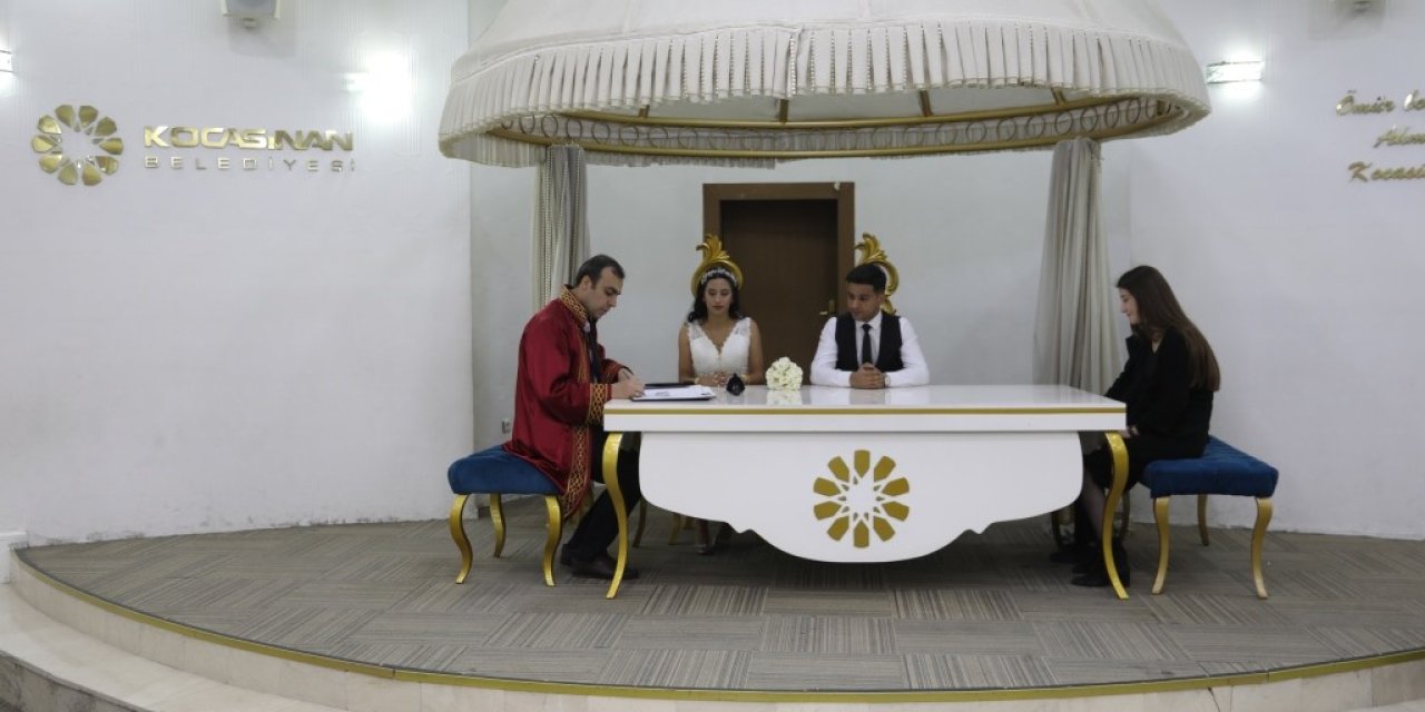 Kocasinan’da Bir Günde 22 Çift, Mutlu Ve Huzurlu Yuvaların Temelini Attı