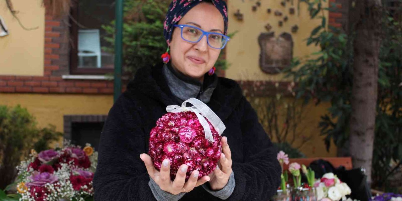 Tasarımlarıyla Kentin Kültür Ve Sanatına Katkı Sağlıyorlar