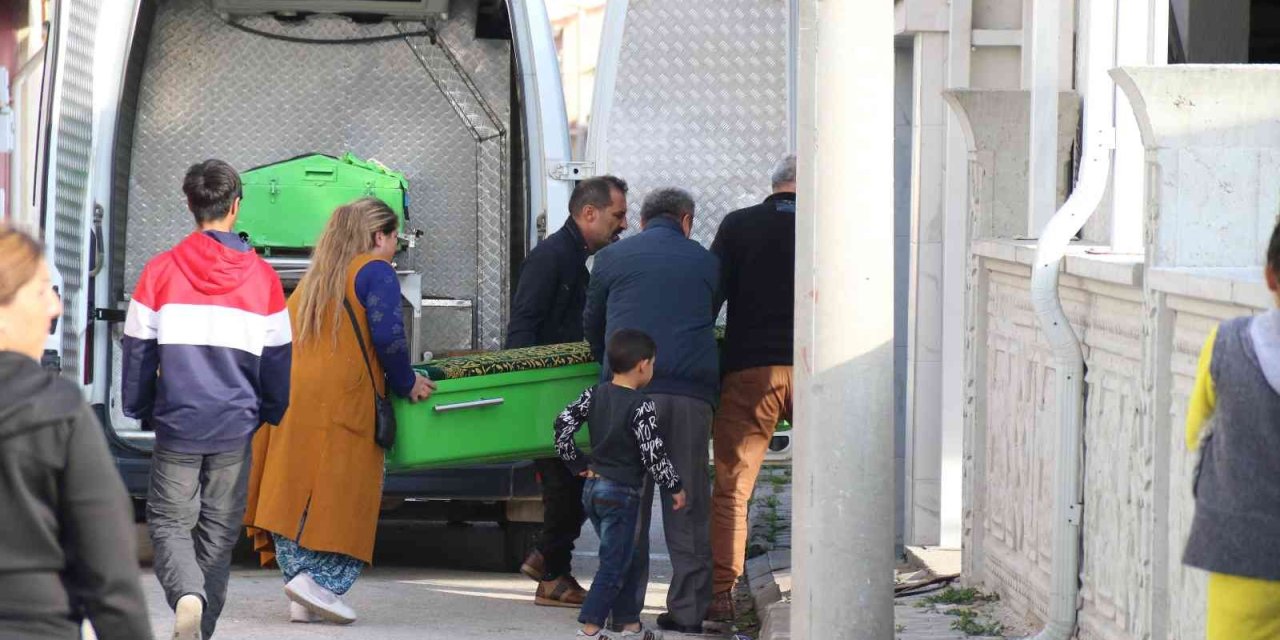 Bakımsız Bırakıldığı İddia Edilen 6 Yaşındaki Nur Hayatını Kaybetti