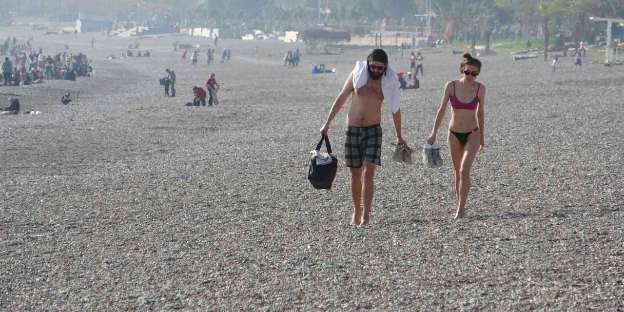 Antalya’da Aralık Ayında Deniz Keyfi