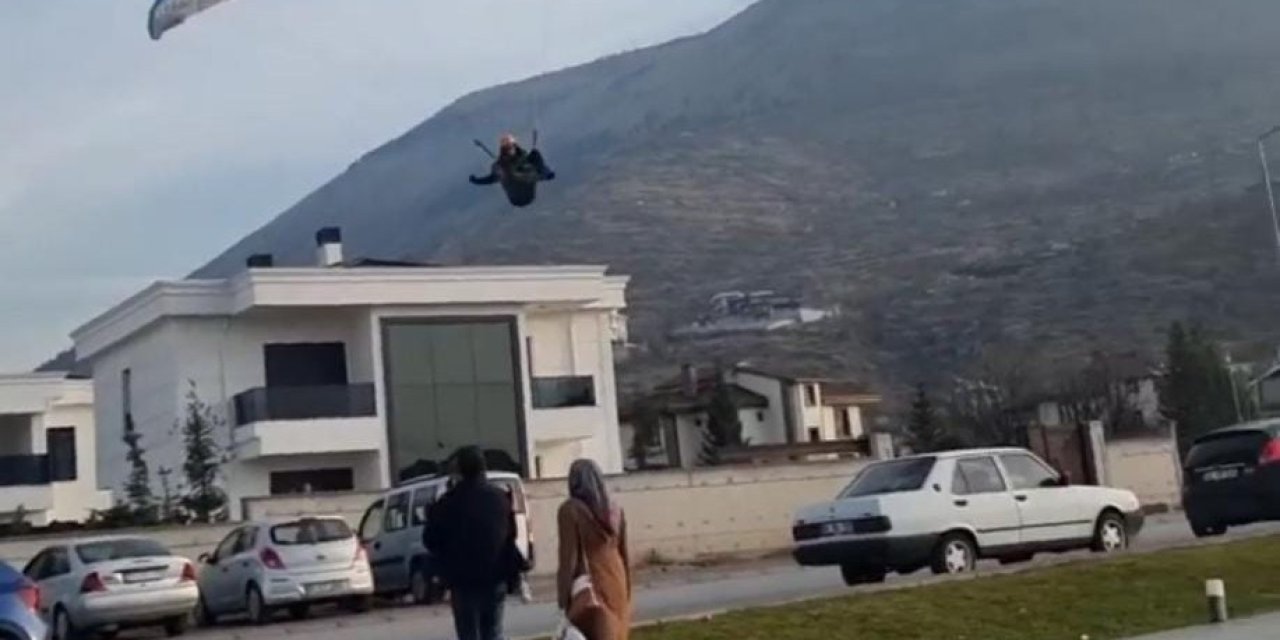 Paraşütçü İnişe Geçtiği Sırada 20 Metre Yükseklikten Böyle Düştü