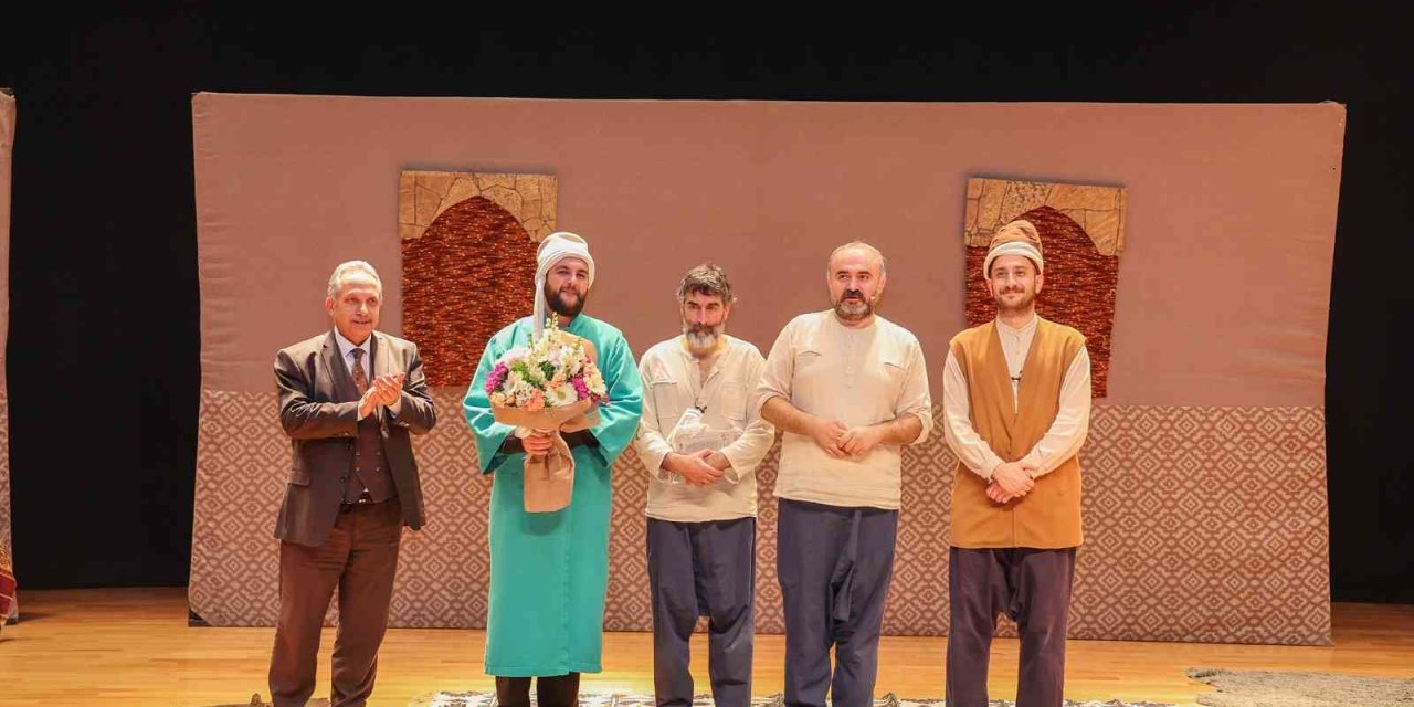 Talas’ta Hafta Sonu Tiyatro Keyfi