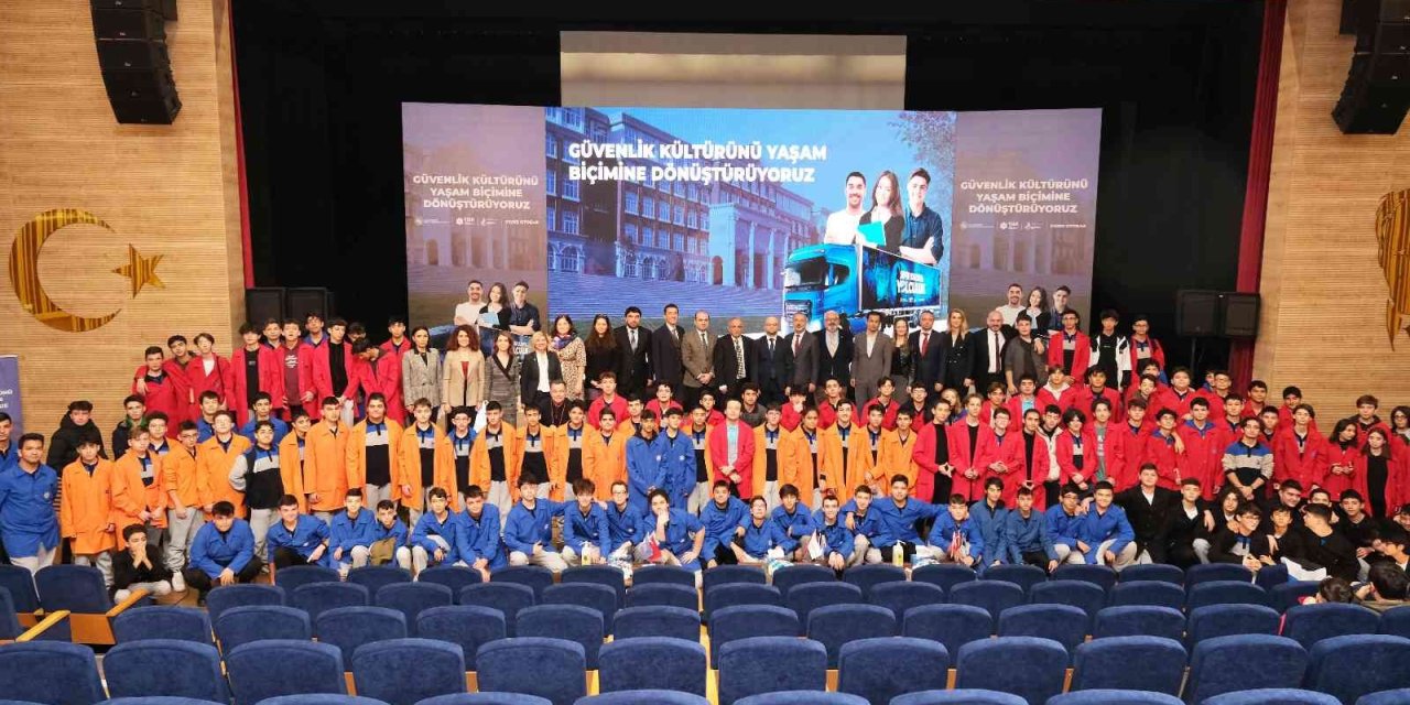 “güvenlik Kültürünü Yaşam Biçimine Dönüştürüyoruz” Projesi Özel Eosb Meslek Lisesi’nde Tanıtıldı