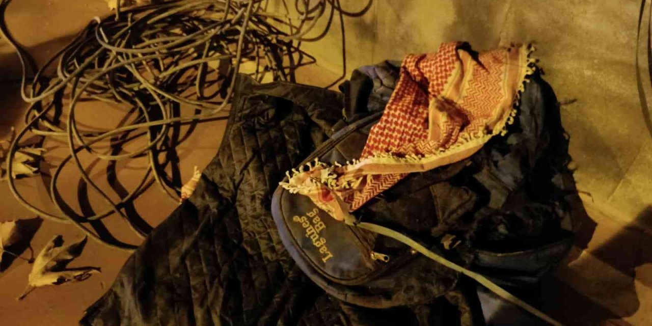 Hırsızlık Şüphelisi Kaçarken Askeri Alana Girdi, Çantası Fünye İle Patlatıldı