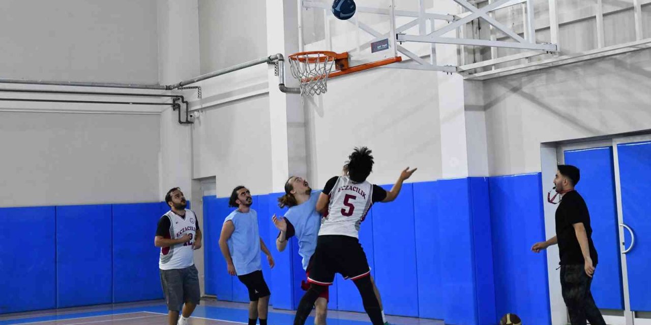 Gençlik Basketbol Turnuvası Sona Erdi