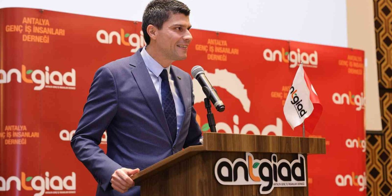 Antgiad’da "yeni Dünya, Yeni Tüketici, Yeni Şirket" Konuşuldu