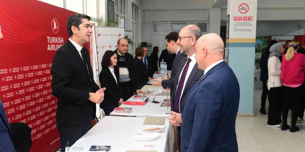 Turizm Fakültesi “4. Kariyer Günleri” İle Sektör Ve Öğrenciler Bir Araya Geldi