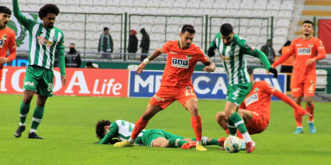 Spor Toto Süper Lig: Konyaspor: 2 - Alanyaspor: 2 (maç Sonucu)