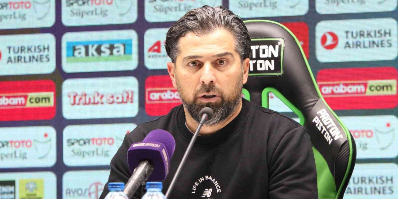 İlhan Palut: “son Dakikada Yenilmemek, 1 Puan Daha Koymak Bizim İçin Kar Oldu”