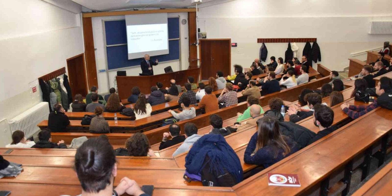 İibf’de "2001 Krizi Ve Türkiye Ekonomisi" Konuşuldu