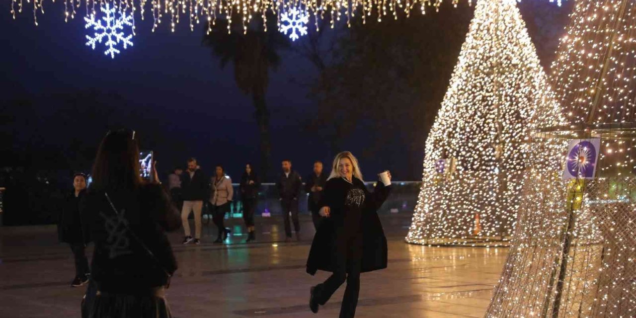 Antalya Yeni Yıla Işıl Işıl Girecek