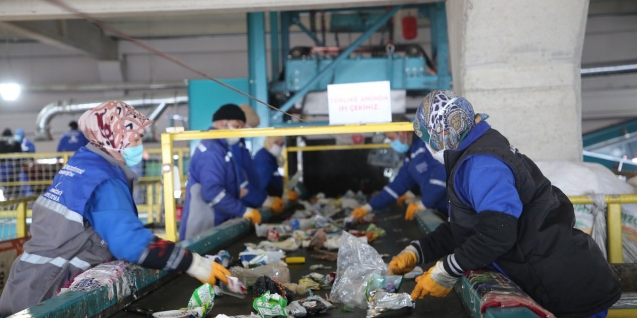 Melikgazi’de Geri Dönüşüm İle İstihdam Ve Ekonomiye Katkı Devam Ediyor
