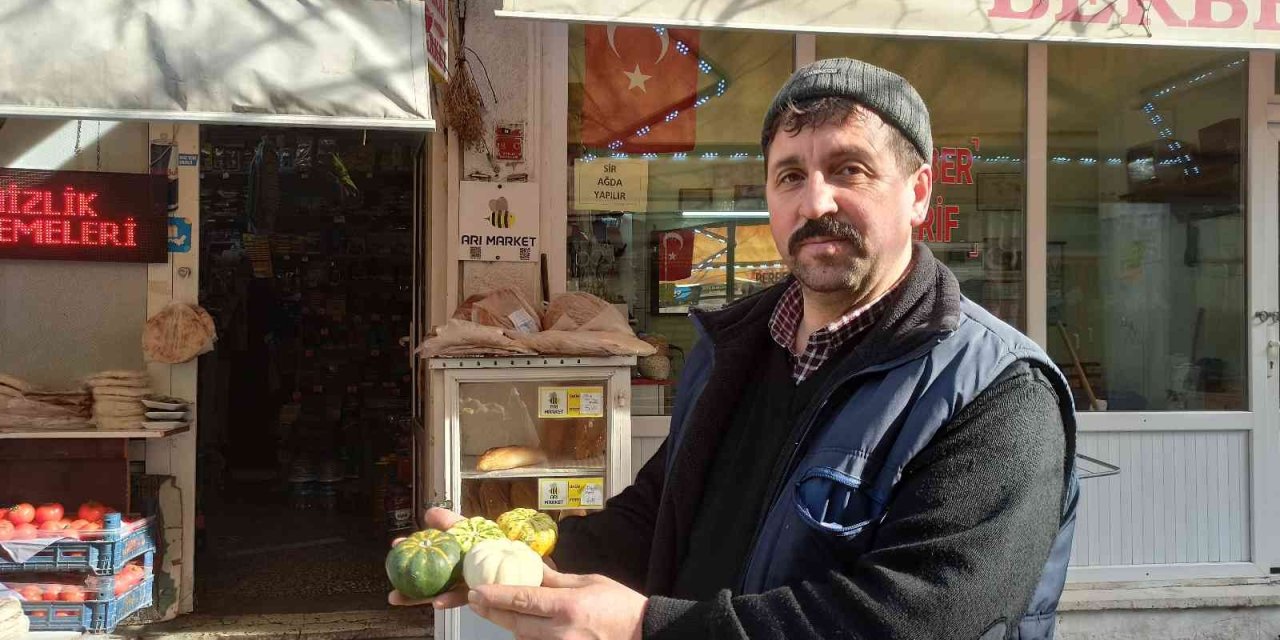 Süs Eşyası Olarak Satılan Minik Balkabakları