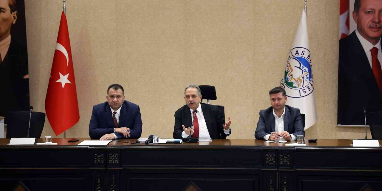 Başkan Yalçın’dan Kış Çalışmaları Ekibine Moral