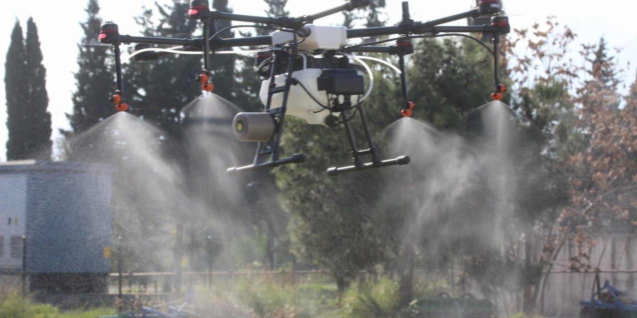 Aü Ziraat Fakültesi’ne Eğitim Ve Ar-ge Amaçlı İlaçlama Dronu Hibe Edildi