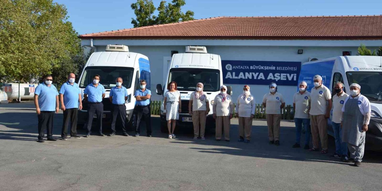 Alanya’da 145 Bin 139 Kişilik Sıcak Yemek Ulaştırıldı