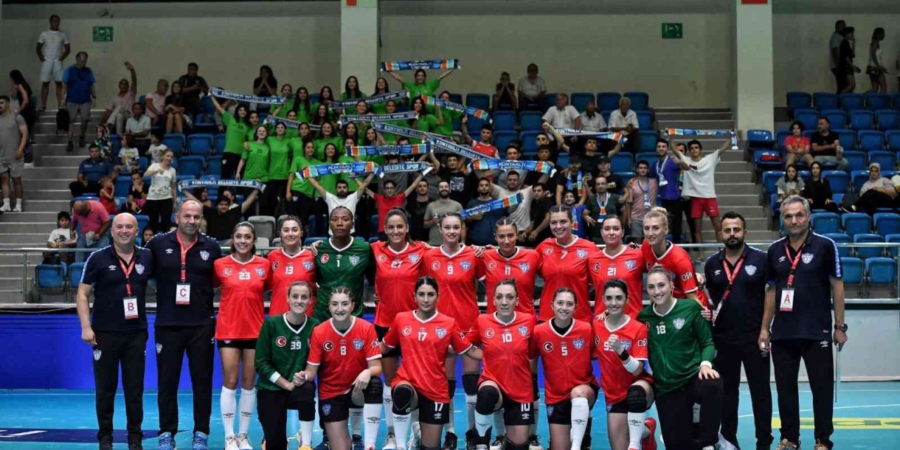 Mavi Kelebekler’in Hedefi İki Kulvarda Da Şampiyonluk