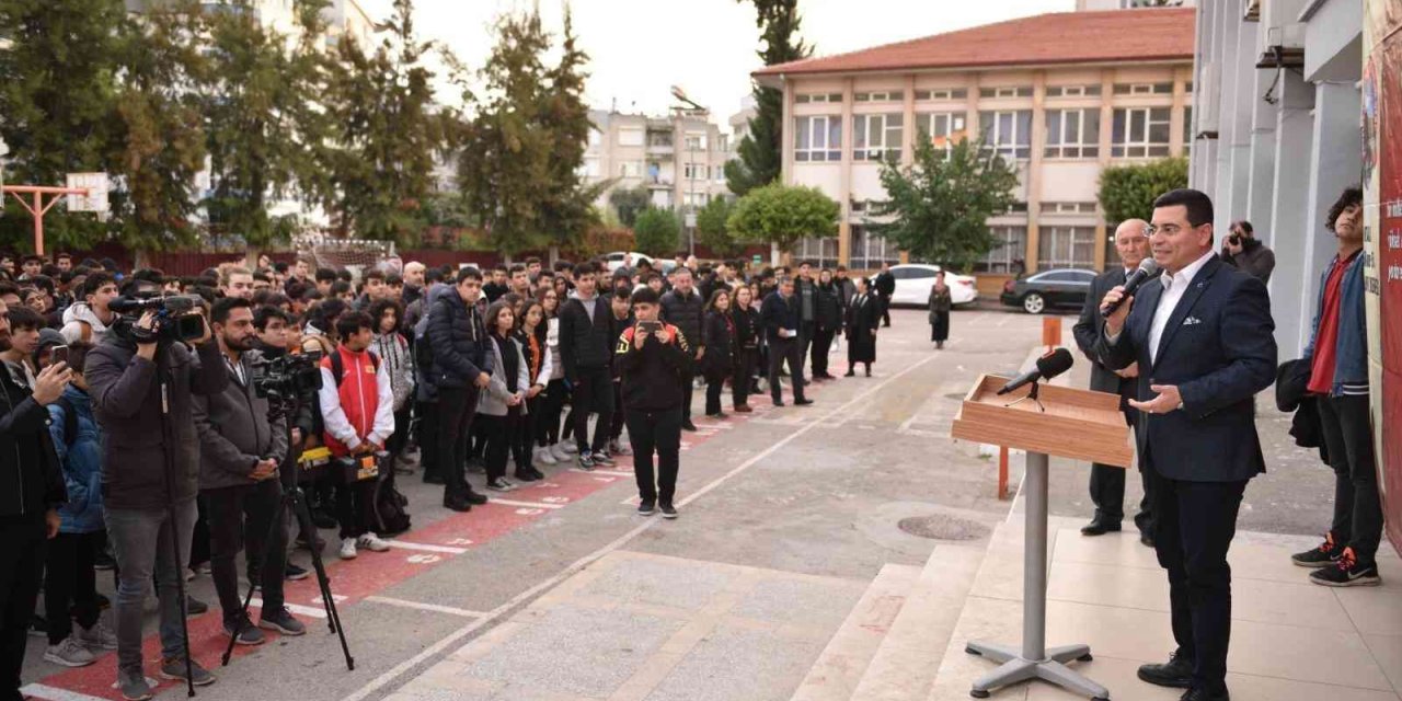 Başkan Tütüncü: “antalya Bilim Merkezimiz Gençlerin Yanında”
