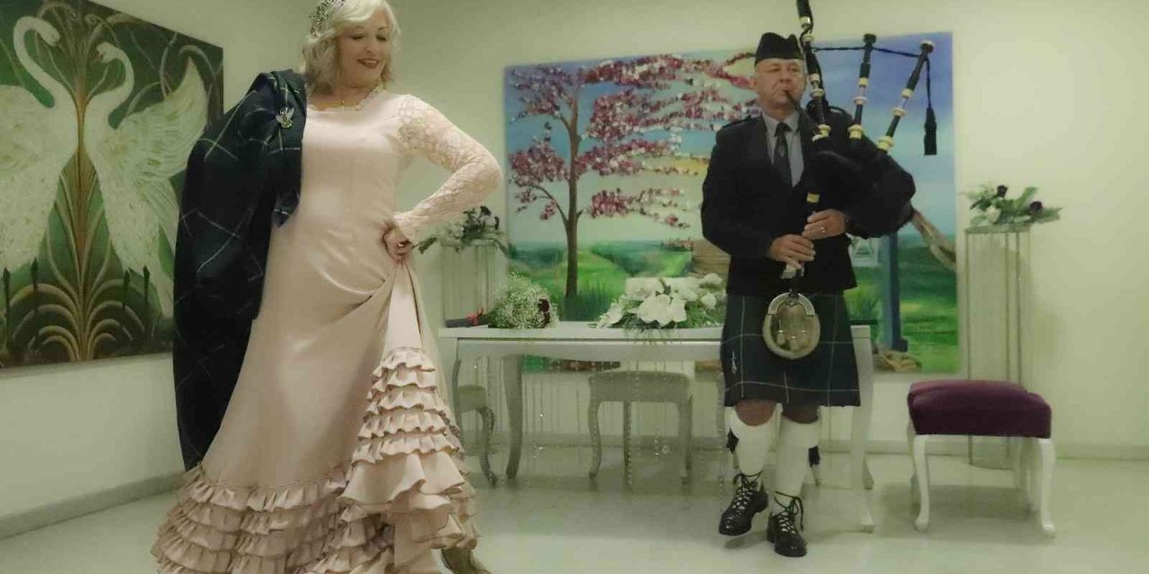 Antalya’da Yılın Son Nikahı İskoç Ve Rus Çifte