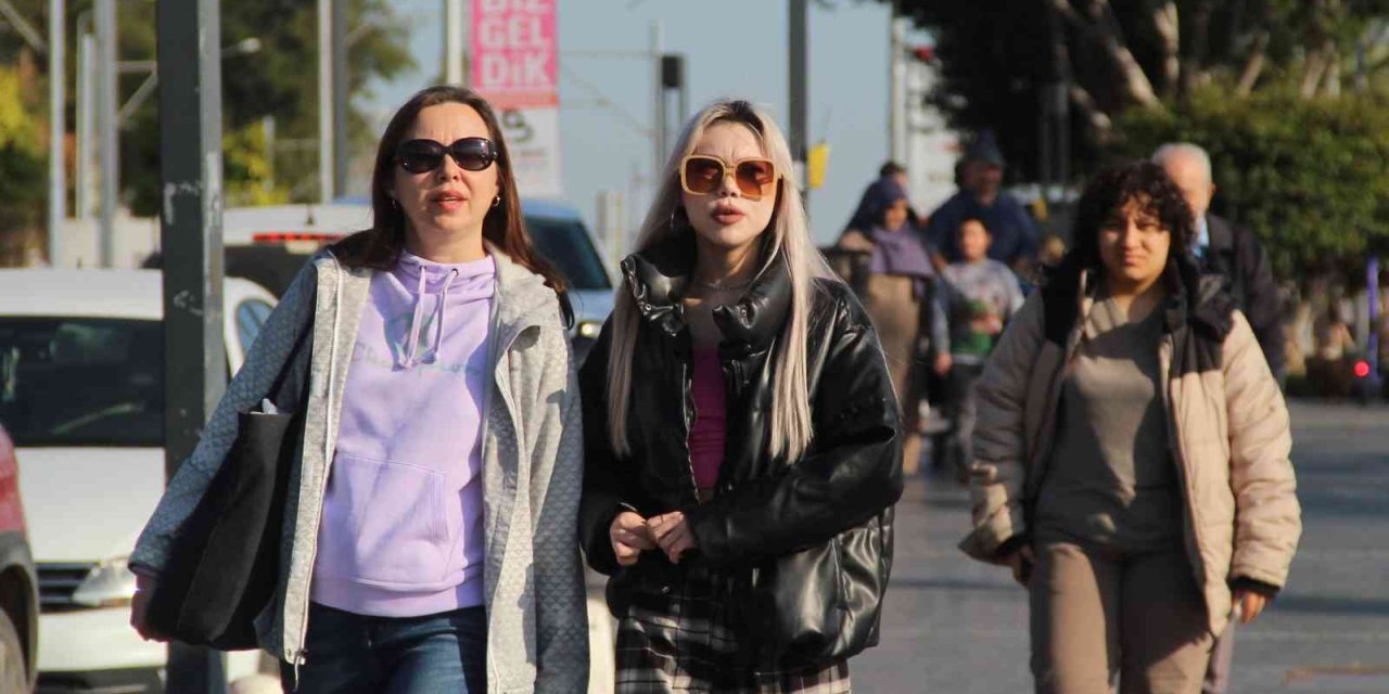 Dünyaca Ünlü Sahilde Yılın Son Yoğunluğu