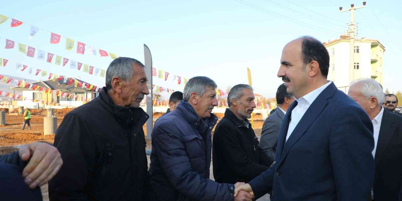 Başkan Altay 2022’nin Son Gününde İki İlçede Vatandaşlarla Buluştu