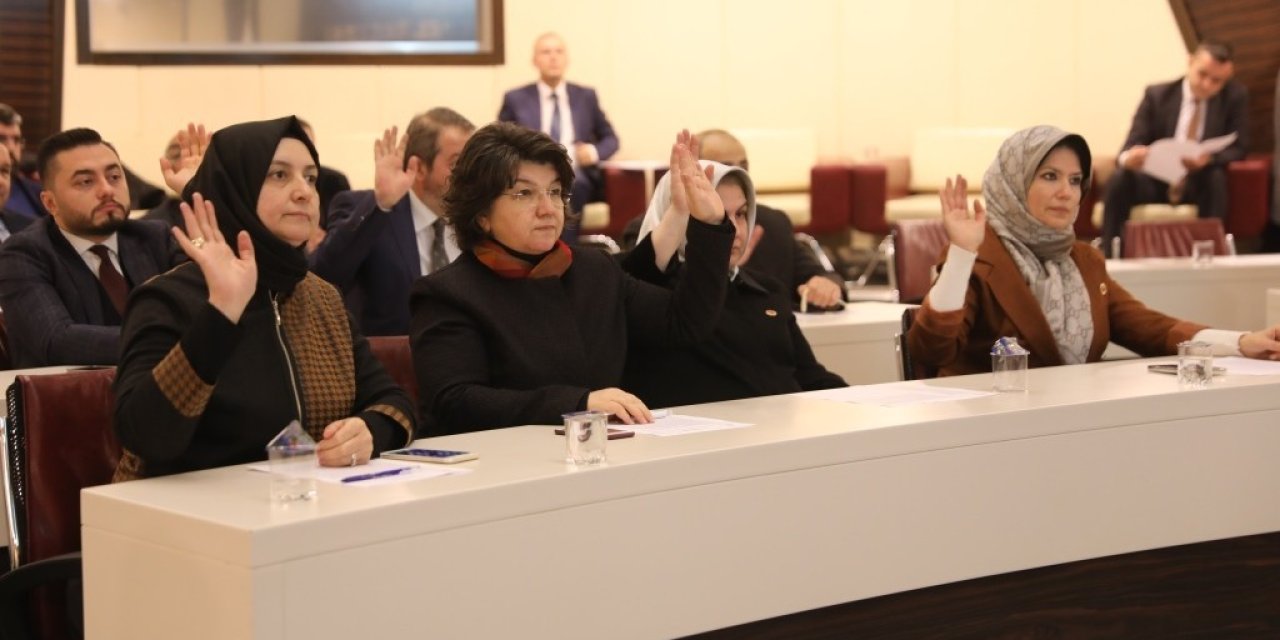 Başkan Çolakbayrakdar, Yılın İlk Meclisinde Kentsel Dönüşüm Müjdesi Verdi