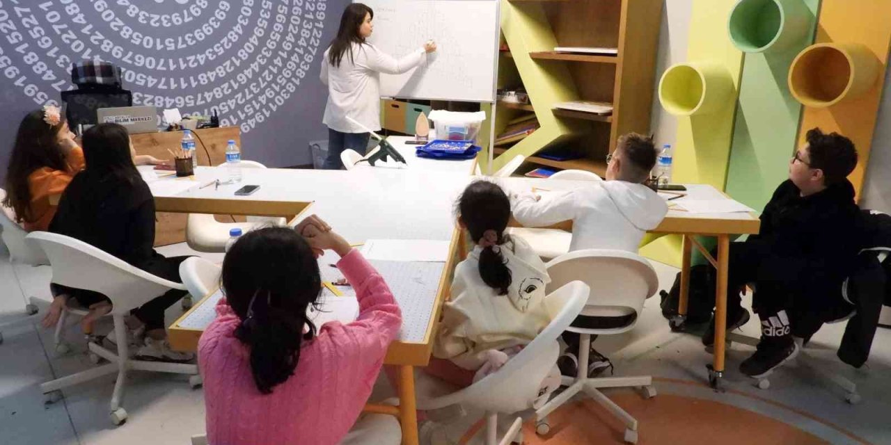 Matematik Önyargısı Atölyede Kırılıyor