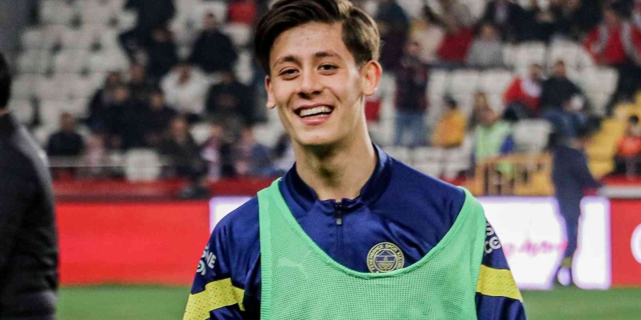 Spor Toto Süper Lig: Fta Antalyaspor: 1 - Fenerbahçe: 0 (ilk Yarı)