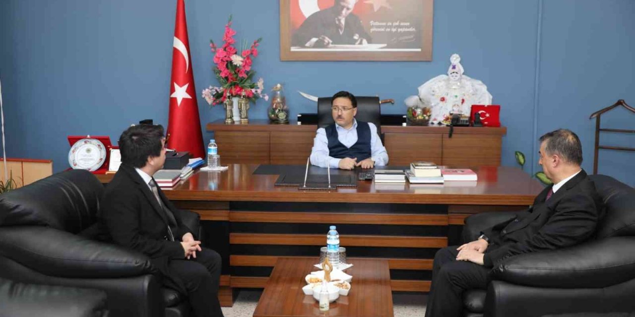 Vali Çiçek’ten Yeşilhisar’da Hem Açılış Hem Ziyaret