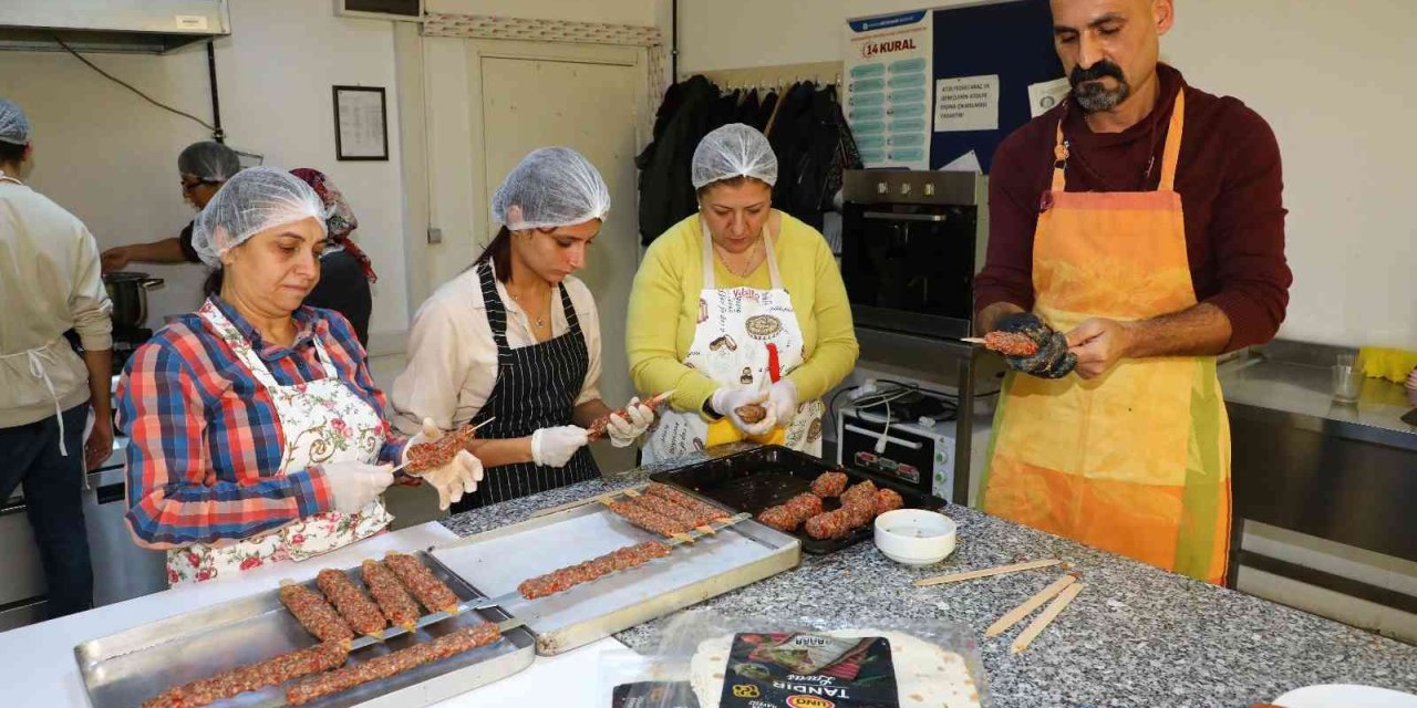 Yöresel Yemeklerden Dünya Mutfağına Lezzetler